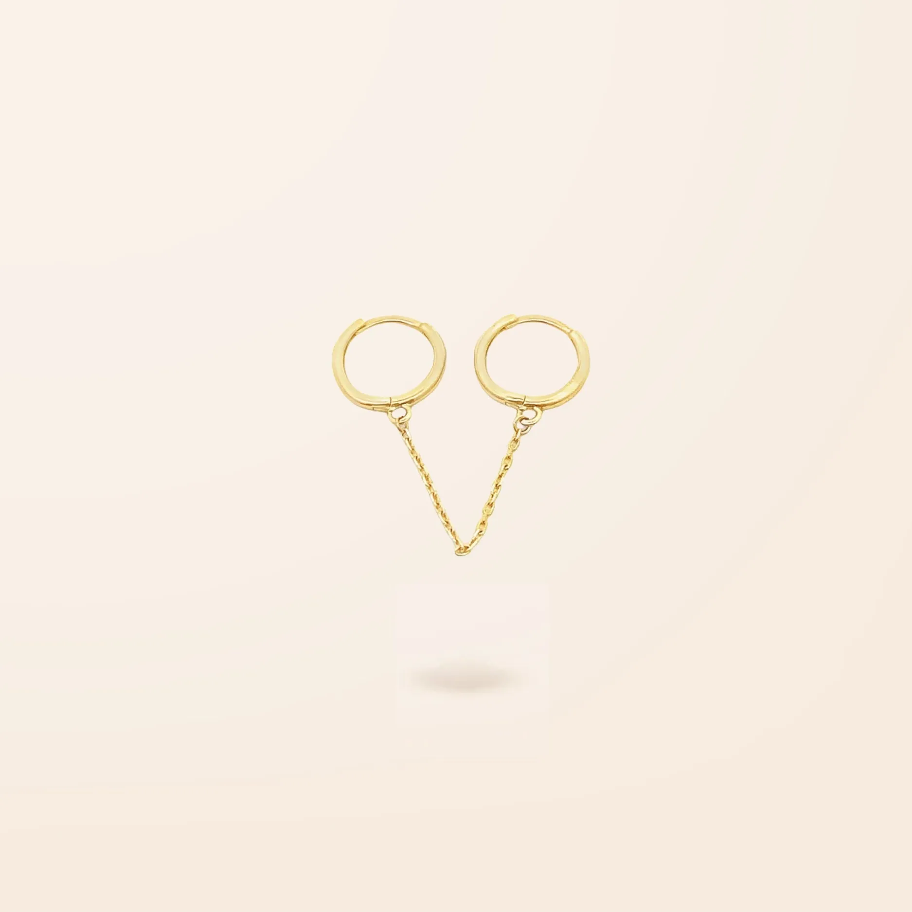 Single 10K Gold Chain Huggie Earring