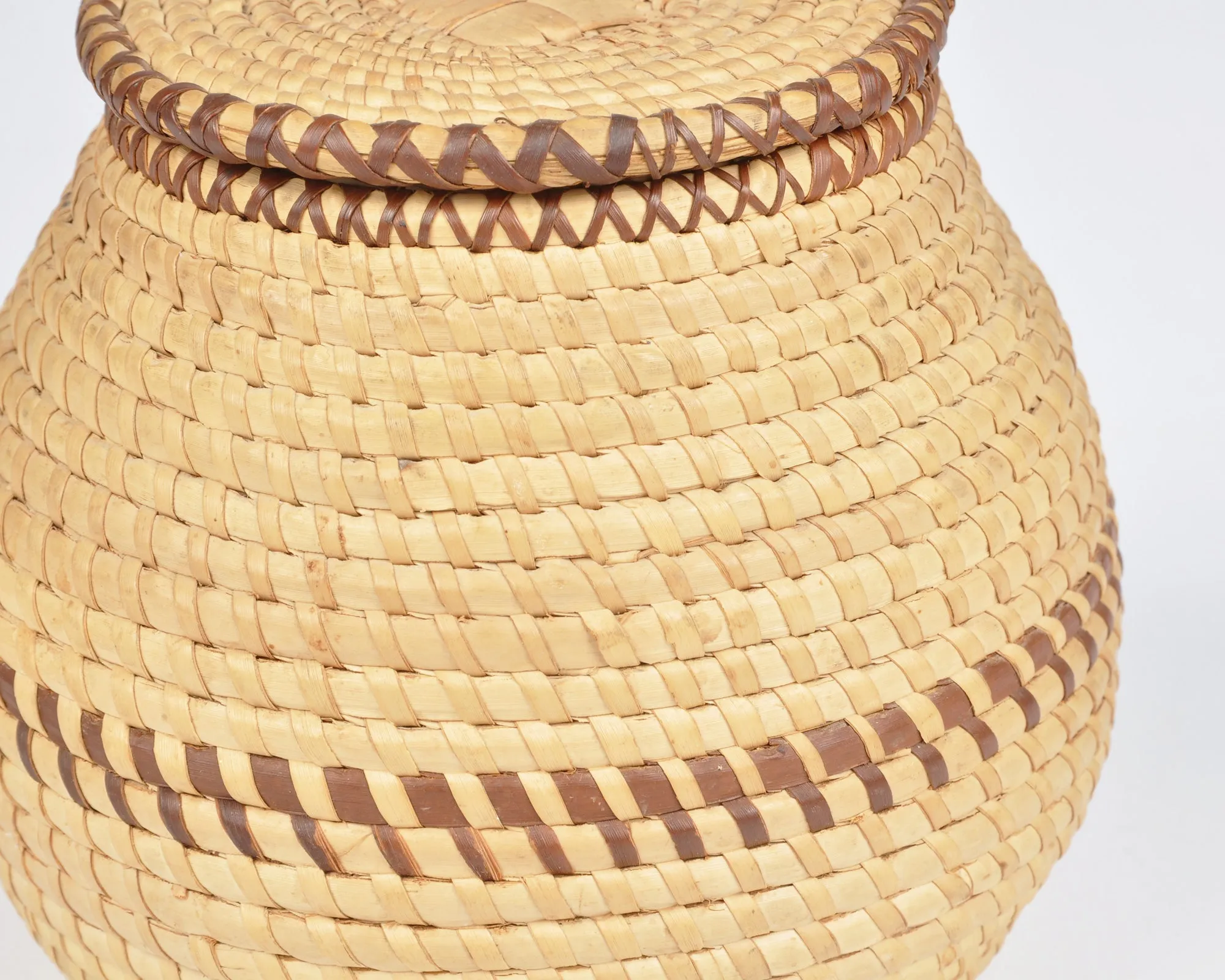 Vintage Native American Woven Grass Lidded Covered Basket-Handwoven Storage Basket-Two Tone-Button Box-Jewelry Box