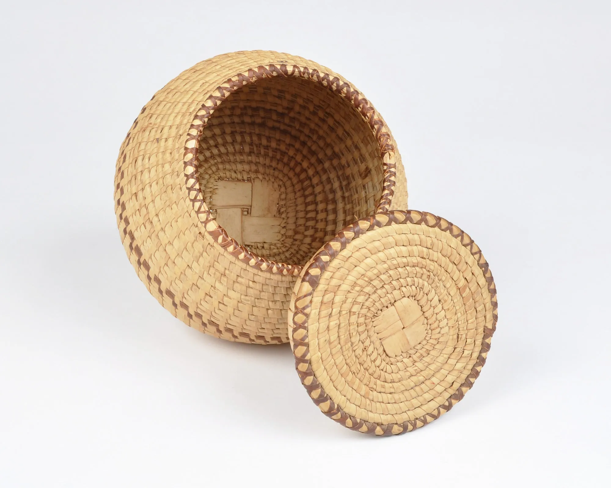 Vintage Native American Woven Grass Lidded Covered Basket-Handwoven Storage Basket-Two Tone-Button Box-Jewelry Box
